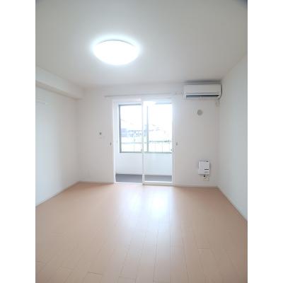 メゾン・エスポワール 102【管理NO：1-021226301-01020】 ★家具家電は申し込み後に搬入します★ ★2026年09月中旬入居可能★の物件写真2
