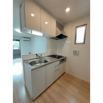 パルメゾン　ロータス 102【管理NO：1-026478101-01020】 ★家具家電は申し込み後に搬入します★ ★2026年12月中旬入居可能★の物件写真3