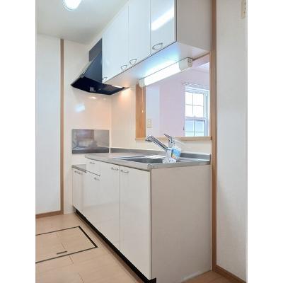 フィオーレ 102【管理NO：1-015097301-01020】 ★家具家電は申し込み後に搬入します★ ★2026年10月上旬入居可能★の物件写真3