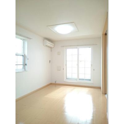 ウッディー・パレス 203【管理NO：1-016038801-02030】 ★家具家電は申し込み後に搬入します★ ★2026年10月中旬入居可能★の物件写真2