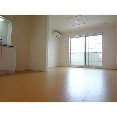 フルール 103【管理NO：1-018856901-01030】 ★家具家電は申し込み後に搬入します★ ★2026年09月下旬入居可能★の物件写真2