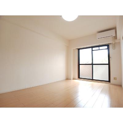 マ．メール．ロア 206【管理NO：1-011171801-02050】 ★家具家電は申し込み後に搬入します★の物件写真2