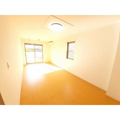 サンシャイン 101【管理NO：1-018834901-01010】 ★家具家電は申し込み後に搬入します★ ★2026年10月上旬入居可能★の物件写真2