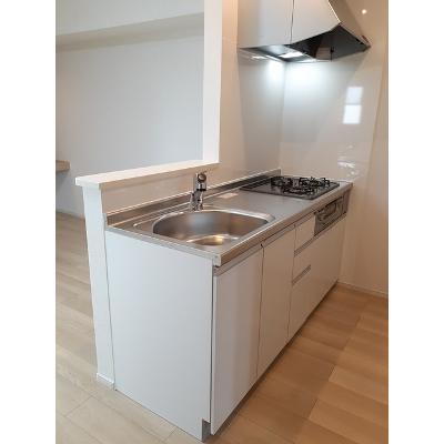 ペリドット鳴浜 201【管理NO：1-026550001-02010】 ★家具家電は申し込み後に搬入します★の物件写真3