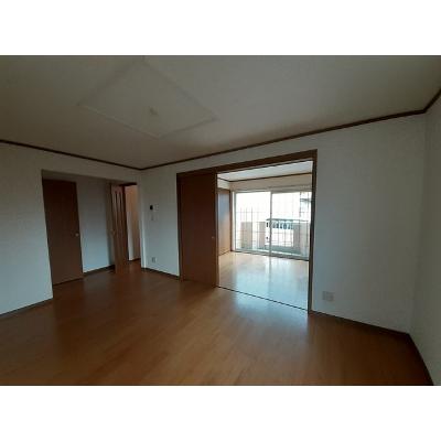 ハピネス・コバ 101【管理NO：1-011115401-01010】 ★家具家電は申し込み後に搬入します★ ★2026年10月上旬入居可能★の物件写真2