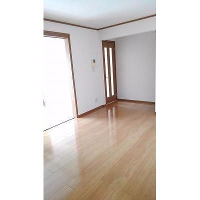 ハピネス・コバ 102【管理NO：1-011115401-01020】 ★家具家電は申し込み後に搬入します★ ★2026年10月上旬入居可能★の物件写真2