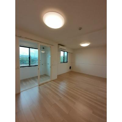 フローラ長浜 201【管理NO：1-027132201-02010】 ★家具家電は申し込み後に搬入します★ ★2026年10月下旬入居可能★の物件写真2