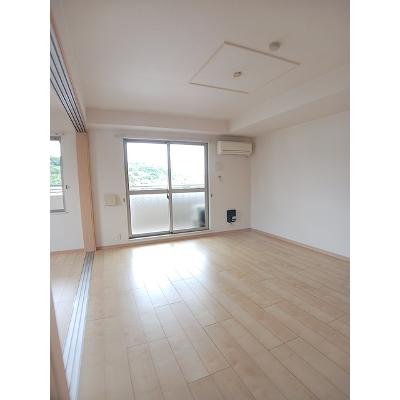スカイピア彦根 501【管理NO：1-015668801-05010】 ★家具家電は申し込み後に搬入します★の物件写真2