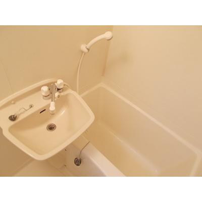 グリーンヒルズ・Ｆ 201【管理NO：1-011453301-02010】 ★家具家電は申し込み後に搬入します★ ★2026年10月下旬入居可能★の物件写真4
