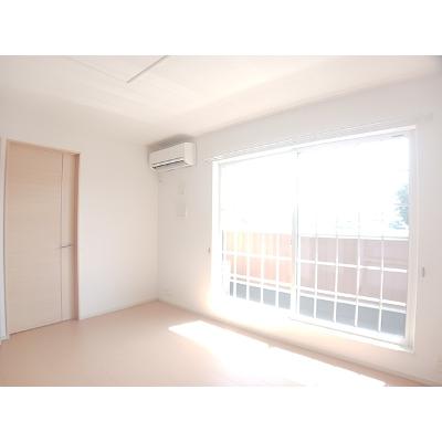 サニーセレノ　Ｅ 201【管理NO：1-018511701-02010】 ★家具家電は申し込み後に搬入します★の物件写真2