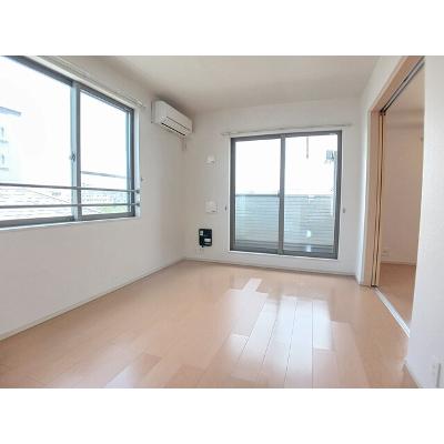 メゾン・フルール 301【管理NO：1-020669001-03010】 ★家具家電は申し込み後に搬入します★ ★2026年10月上旬入居可能★の物件写真2