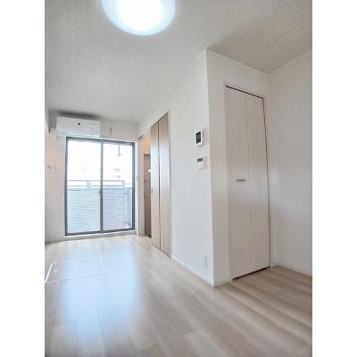 ジャイオス 105【管理NO：1-026780201-01040】 ★家具家電は申し込み後に搬入します★ ★2026年10月上旬入居可能★の物件写真2