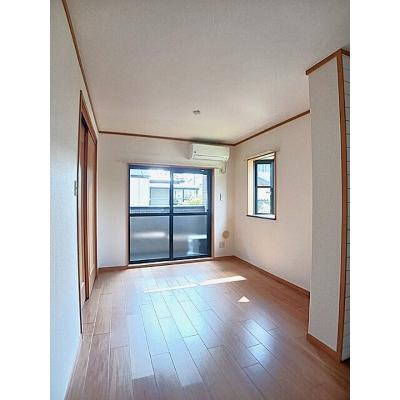 レーゲンボーゲン大美野 102【管理NO：1-012000401-01020】 ★家具家電は申し込み後に搬入します★ ★2026年09月下旬入居可能★の物件写真2