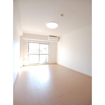 フォレスト　フィールド 203【管理NO：1-016217701-02030】 ★家具家電は申し込み後に搬入します★の物件写真2