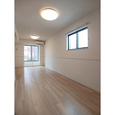 メグ・クレール　Ａ 101【管理NO：1-028480401-01010】 ★家具家電は申し込み後に搬入します★の物件写真2