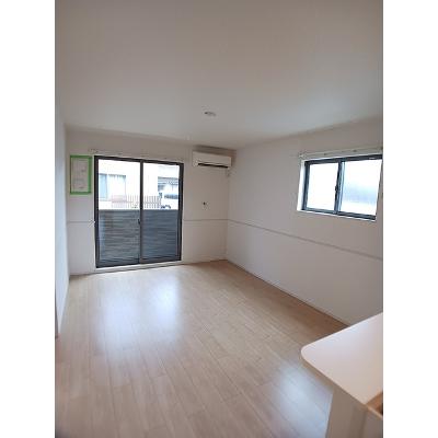 エレガンス　ケリー　Ⅰ 101【管理NO：1-024795601-01010】 ★家具家電は申し込み後に搬入します★ ★2026年12月中旬入居可能★の物件写真2