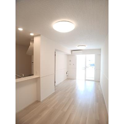 ソラリスガーデン 102【管理NO：1-028493801-01020】 ★家具家電は申し込み後に搬入します★ ★2026年10月上旬入居可能★の物件写真2