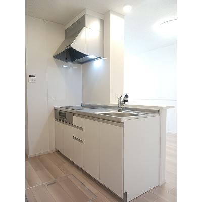 ソラリスガーデン 102【管理NO：1-028493801-01020】 ★家具家電は申し込み後に搬入します★ ★2026年10月上旬入居可能★の物件写真3