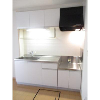 ビレッジ・清和 102【管理NO：1-015515401-01020】 ★家具家電は申し込み後に搬入します★ ★2026年09月上旬入居可能★の物件写真3