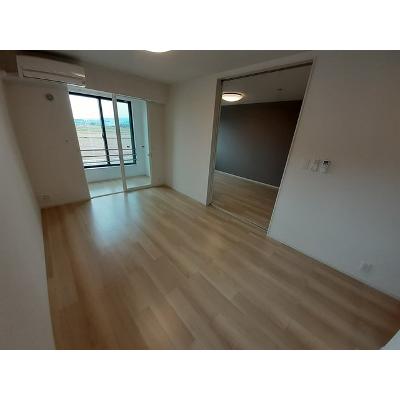 マジェスティック　Ⅲ 101【管理NO：1-026842403-01010】 ★家具家電は申し込み後に搬入します★ ★2026年10月中旬入居可能★の物件写真2
