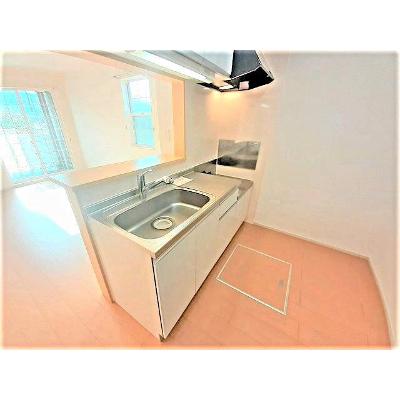 うらら１番館 101【管理NO：1-017560301-01010】 ★家具家電は申し込み後に搬入します★ ★2026年10月上旬入居可能★の物件写真3
