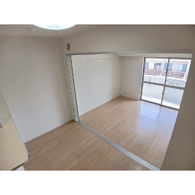 盛キャラバン 302【管理NO：1-022814901-03020】 ★家具家電は申し込み後に搬入します★の物件写真2