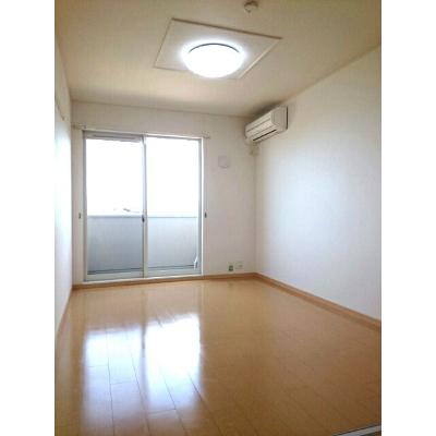 ソレイユＳ・Ⅱ 102【管理NO：1-015600102-01020】 ★家具家電は申し込み後に搬入します★ ★2026年10月上旬入居可能★の物件写真2