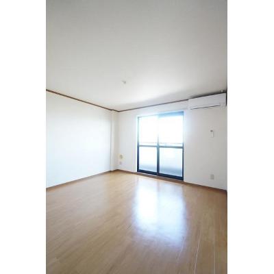 アベニュー・スクエアー 203【管理NO：1-010520401-02030】 ★家具家電は申し込み後に搬入します★ ★2026年10月中旬入居可能★の物件写真2