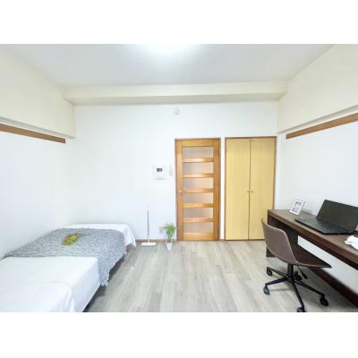 【名古屋市千種区/千種駅徒歩約4分/ネット無料/バストイレ別/洋室7帖/オートロック/エレベーター】内山ハイライズ ファミマンの外観画像