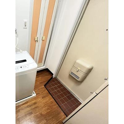 ユニオンマンスリー東大宮コンフォール１　415　1K・シングル☆【禁煙ルーム】人気の角部屋！女性も安心の室内洗濯機！デスク・チェア＆たっぷり収納2ドア冷蔵庫など生活家電のあるお部屋の物件写真5