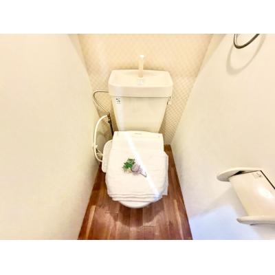 【三重県桑名市/西桑名駅/駐車場/バストイレ別・独立洗面台/洋室8.1帖】セピアコートⅡ ファミマンの物件写真5