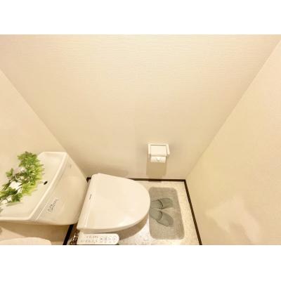 【名古屋市西区/庄内通駅徒歩12分/ネット無料/洋室7.2帖/バストイレ別・独立洗面台/オートロック】ラフィネ又穂 ファミマンの物件写真5