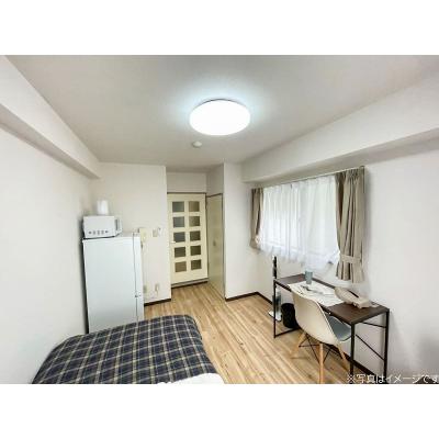 ユニオンマンスリー春日部１　703　1K・シングル☆【禁煙ルーム】人気の角部屋！バストイレ別＆温水洗浄便座完備♪デスク・チェア＆たっぷり収納2ドア冷蔵庫など生活家電のあるお部屋の物件写真2