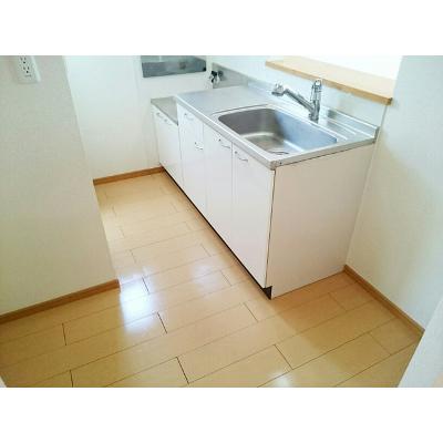 ヴィオラカーサ 201【管理NO：1-015159601-02010】 ★家具家電は申し込み後に搬入します★ ★2026年10月上旬入居可能★の物件写真3
