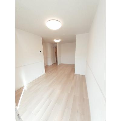 ラック・ド・ルーナⅢ 103【管理NO：1-025745501-01030】 ★家具家電は申し込み後に搬入します★ ★2026年10月上旬入居可能★の物件写真2