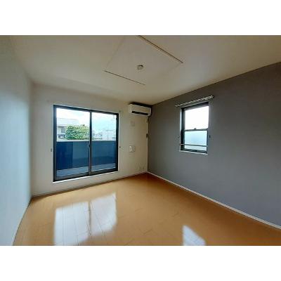 カーサ・アイリスⅡ 202【管理NO：1-019081201-02020】 ★家具家電は申し込み後に搬入します★ ★2026年10月中旬入居可能★の物件写真2