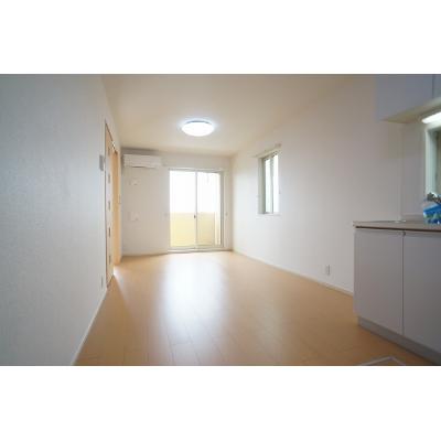 プランタンⅡ 101【管理NO：1-020161701-01010】 ★家具家電は申し込み後に搬入します★ ★2026年10月中旬入居可能★の物件写真2