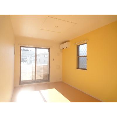 コッティ１０３７ 103【管理NO：1-019232101-01030】 ★家具家電は申し込み後に搬入します★ ★2026年10月下旬入居可能★の物件写真2