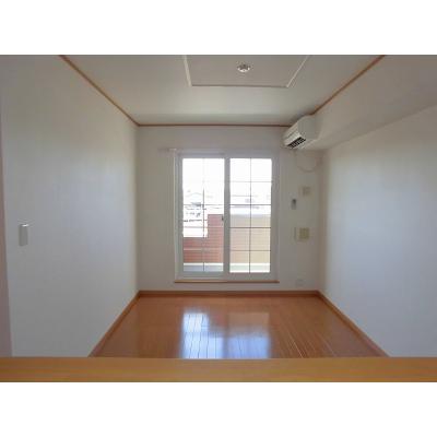 ハナミズキ 202【管理NO：1-013558701-02020】 ★家具家電は申し込み後に搬入します★ ★2026年10月中旬入居可能★の物件写真2