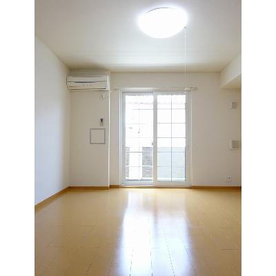 プリマクラッセ 103【管理NO：1-014757301-01030】 ★家具家電は申し込み後に搬入します★ ★2026年10月上旬入居可能★の物件写真2