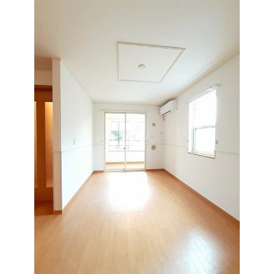 アパルトマンＵ　Ⅲ 101【管理NO：1-015377801-01010】 ★家具家電は申し込み後に搬入します★ ★2026年10月下旬入居可能★の物件写真2