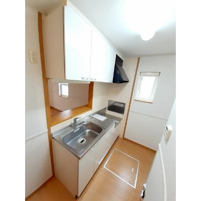 アパルトマンＵ　Ⅲ 101【管理NO：1-015377801-01010】 ★家具家電は申し込み後に搬入します★ ★2026年10月下旬入居可能★の物件写真3