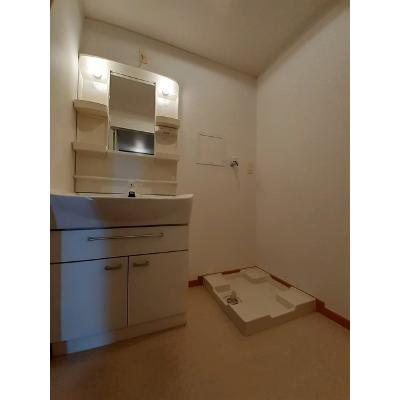アプローズⅡ 201【管理NO：1-014996602-02010】 ★家具家電は申し込み後に搬入します★の物件写真6