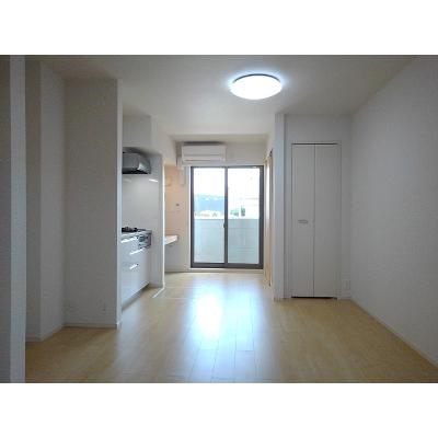 ロトパル 101【管理NO：1-024984701-01010】 ★家具家電は申し込み後に搬入します★ ★2026年10月中旬入居可能★の物件写真2