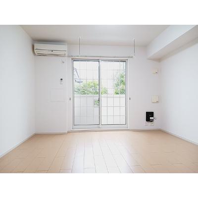 レッドスター 102【管理NO：1-018720701-01020】 ★家具家電は申し込み後に搬入します★ ★2026年11月上旬入居可能★の物件写真2