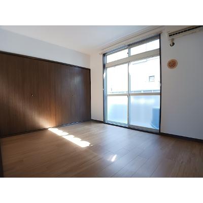 アビタシオン祈年 102【管理NO：1-009622101-01020】 ★家具家電は申し込み後に搬入します★の物件写真2