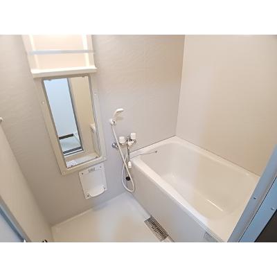 アビタシオン祈年 102【管理NO：1-009622101-01020】 ★家具家電は申し込み後に搬入します★の物件写真4