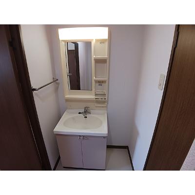 アビタシオン祈年 102【管理NO：1-009622101-01020】 ★家具家電は申し込み後に搬入します★の物件写真6