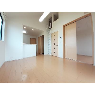 プロムナード壱番館 203【管理NO：1-020719901-02030】 ★家具家電は申し込み後に搬入します★ ★2026年11月下旬入居可能★の物件写真2