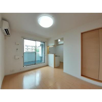 シャン・ド・フルール　Ⅰ 201【管理NO：1-017436101-02010】 ★家具家電は申し込み後に搬入します★ ★2026年10月上旬入居可能★の物件写真2